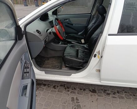 Белый Джили МК Кросс, объемом двигателя 1.5 л и пробегом 170 тыс. км за 2500 $, фото 8 на Automoto.ua