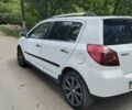 Белый Джили МК Кросс, объемом двигателя 1.5 л и пробегом 125 тыс. км за 1400 $, фото 3 на Automoto.ua