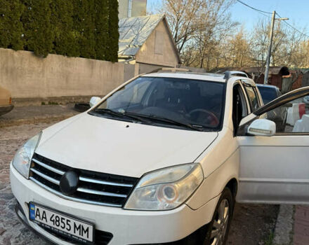 Белый Джили МК Кросс, объемом двигателя 1.5 л и пробегом 190 тыс. км за 2800 $, фото 1 на Automoto.ua