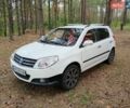 Білий Джилі МК Крос, об'ємом двигуна 1.5 л та пробігом 225 тис. км за 2400 $, фото 1 на Automoto.ua