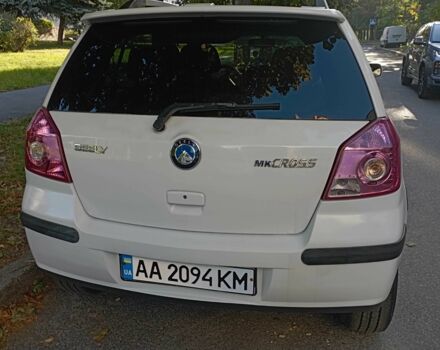Белый Джили МК Кросс, объемом двигателя 1.5 л и пробегом 139 тыс. км за 2986 $, фото 3 на Automoto.ua