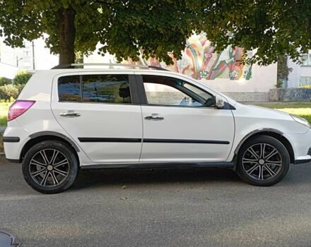 Белый Джили МК Кросс, объемом двигателя 1.5 л и пробегом 139 тыс. км за 2986 $, фото 4 на Automoto.ua