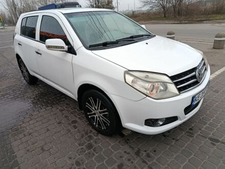 Белый Джили МК Кросс, объемом двигателя 1.5 л и пробегом 170 тыс. км за 2500 $, фото 1 на Automoto.ua