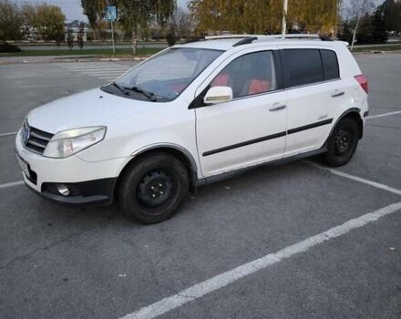 Белый Джили МК Кросс, объемом двигателя 1.5 л и пробегом 142 тыс. км за 5000 $, фото 1 на Automoto.ua