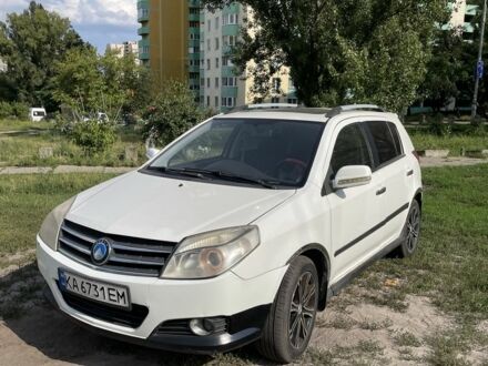 Джили МК Кросс 2013 в Киеве на Automoto.ua Белый Джили МК Кросс, объемом двигателя 1.5 л и пробегом 111 тыс. км за 3100 $, фото 1 на Automoto.ua