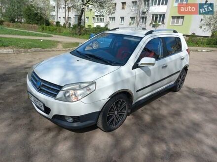 Джили МК Кросс 2013 в Калуше на Automoto.ua Белый Джили МК Кросс, объемом двигателя 1.5 л и пробегом 124 тыс. км за 2900 $, фото 1 на Automoto.ua