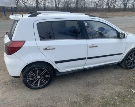 Білий Джилі МК Крос, об'ємом двигуна 1.6 л та пробігом 180 тис. км за 1000 $, фото 1 на Automoto.ua