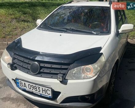 Білий Джилі МК Крос, об'ємом двигуна 1.5 л та пробігом 123 тис. км за 2500 $, фото 1 на Automoto.ua