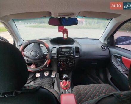 Черный Джили МК Кросс, объемом двигателя 1.5 л и пробегом 150 тыс. км за 2999 $, фото 3 на Automoto.ua