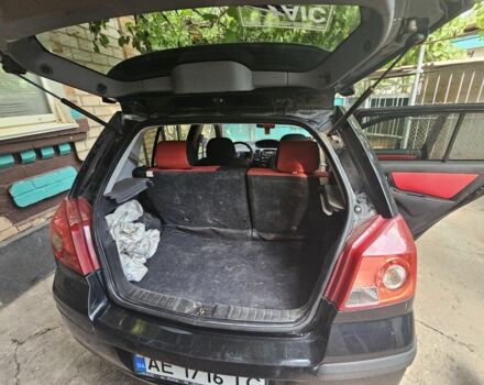 Черный Джили МК Кросс, объемом двигателя 1.5 л и пробегом 116 тыс. км за 2900 $, фото 4 на Automoto.ua