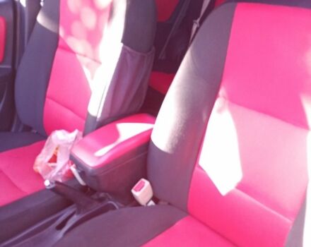 Джилі МК Крос 2013 у Нежине на Automoto.ua Червоний Джилі МК Крос, об'ємом двигуна 1.5 л та пробігом 84 тис. км за 2900 $, фото 15 на Automoto.ua