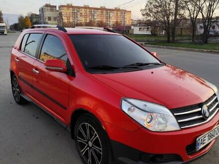 Красный Джили МК Кросс, объемом двигателя 1.5 л и пробегом 121 тыс. км за 4950 $, фото 1 на Automoto.ua