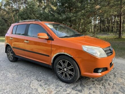 Джили МК Кросс 2014 в Ахтырке на Automoto.ua Желтый Джили МК Кросс, объемом двигателя 1.5 л и пробегом 165 тыс. км за 2250 $, фото 1 на Automoto.ua