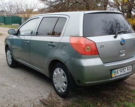 Серый Джили МК Кросс, объемом двигателя 1.5 л и пробегом 90 тыс. км за 2900 $, фото 5 на Automoto.ua