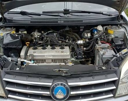 Серый Джили МК Кросс, объемом двигателя 1.5 л и пробегом 90 тыс. км за 2900 $, фото 15 на Automoto.ua