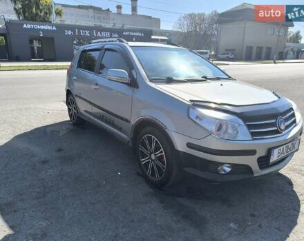 Джилі МК Крос 2013 у Миргороде на Automoto.ua Сірий Джилі МК Крос, об'ємом двигуна 1.5 л та пробігом 151 тис. км за 4200 $, фото 1 на Automoto.ua