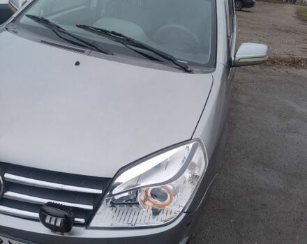 Серый Джили МК Кросс, объемом двигателя 1.5 л и пробегом 130 тыс. км за 3000 $, фото 2 на Automoto.ua