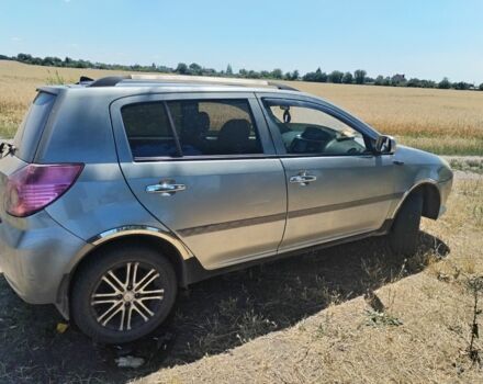 Серый Джили МК Кросс, объемом двигателя 1.5 л и пробегом 87 тыс. км за 2000 $, фото 1 на Automoto.ua