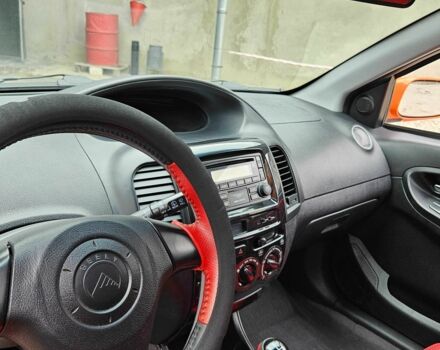 Помаранчевий Джилі МК Крос, об'ємом двигуна 1.5 л та пробігом 122 тис. км за 4200 $, фото 2 на Automoto.ua