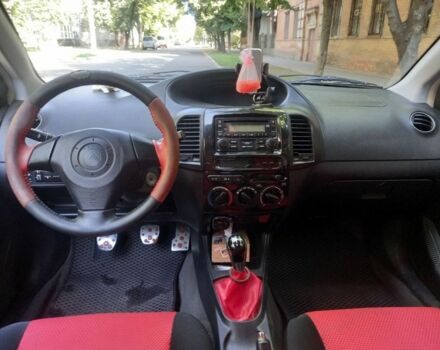 Оранжевый Джили МК Кросс, объемом двигателя 1.5 л и пробегом 85 тыс. км за 4000 $, фото 3 на Automoto.ua