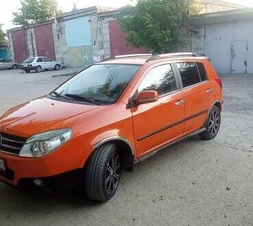 Джили МК Кросс 2013 в Южноукраинске на Automoto.ua Оранжевый Джили МК Кросс, объемом двигателя 1.5 л и пробегом 114 тыс. км за 3500 $, фото 1 на Automoto.ua