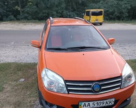 Помаранчевий Джилі МК Крос, об'ємом двигуна 1.5 л та пробігом 64 тис. км за 3900 $, фото 1 на Automoto.ua