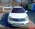 Белый Джили МК, объемом двигателя 1.5 л и пробегом 66 тыс. км за 3800 $, фото 7 на Automoto.ua