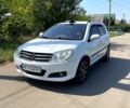 Білий Джилі МК, об'ємом двигуна 1.5 л та пробігом 250 тис. км за 2500 $, фото 1 на Automoto.ua
