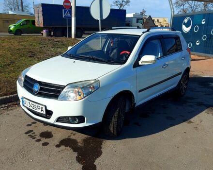 Белый Джили МК, объемом двигателя 1.5 л и пробегом 117 тыс. км за 3800 $, фото 1 на Automoto.ua