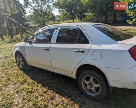 Белый Джили МК, объемом двигателя 1.59 л и пробегом 136 тыс. км за 2800 $, фото 7 на Automoto.ua