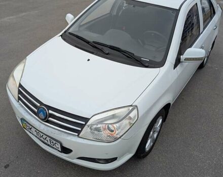 Белый Джили МК, объемом двигателя 1.59 л и пробегом 28 тыс. км за 2000 $, фото 2 на Automoto.ua