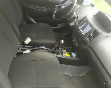 Белый Джили МК, объемом двигателя 1.5 л и пробегом 42 тыс. км за 4000 $, фото 1 на Automoto.ua