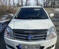 Білий Джилі МК, об'ємом двигуна 1.5 л та пробігом 260 тис. км за 2100 $, фото 1 на Automoto.ua