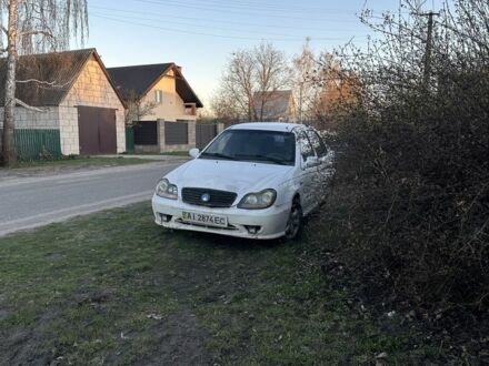 Белый Джили МК, объемом двигателя 1.5 л и пробегом 200 тыс. км за 700 $, фото 1 на Automoto.ua