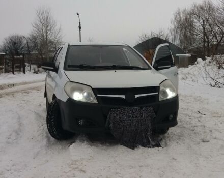 Белый Джили МК, объемом двигателя 1.6 л и пробегом 130 тыс. км за 3250 $, фото 1 на Automoto.ua