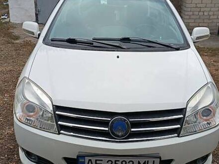 Джилі МК 2012 у Синельниковом на Automoto.ua Білий Джилі МК, об'ємом двигуна 1.5 л та пробігом 98 тис. км за 3700 $, фото 1 на Automoto.ua