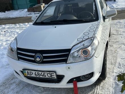 Білий Джилі МК, об'ємом двигуна 1.5 л та пробігом 150 тис. км за 2400 $, фото 1 на Automoto.ua