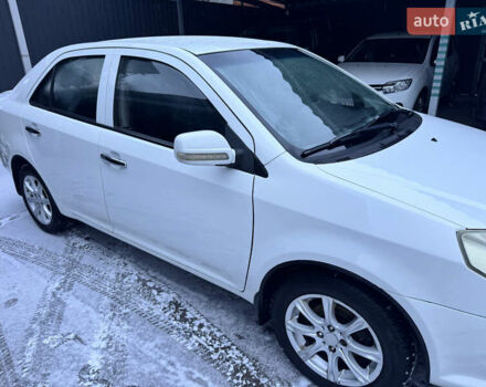 Білий Джилі МК, об'ємом двигуна 1.59 л та пробігом 185 тис. км за 2800 $, фото 1 на Automoto.ua