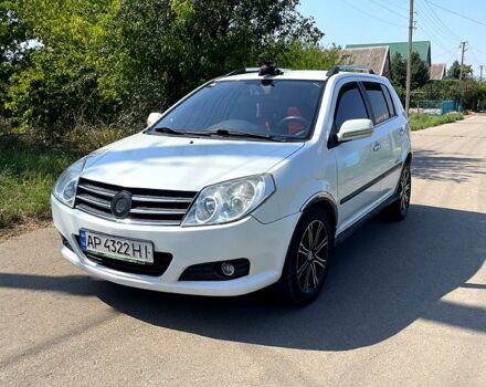 Белый Джили МК, объемом двигателя 1.5 л и пробегом 250 тыс. км за 3340 $, фото 1 на Automoto.ua