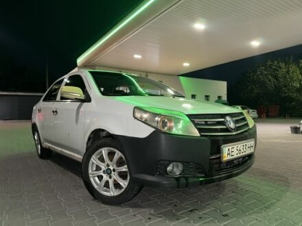 Білий Джилі МК, об'ємом двигуна 1.5 л та пробігом 299 тис. км за 750 $, фото 1 на Automoto.ua