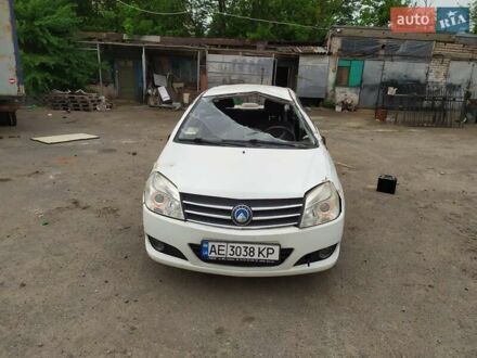 Джили МК 2013 в Кривом Роге на Automoto.ua Белый Джили МК, объемом двигателя 1.5 л и пробегом 90 тыс. км за 1100 $, фото 1 на Automoto.ua