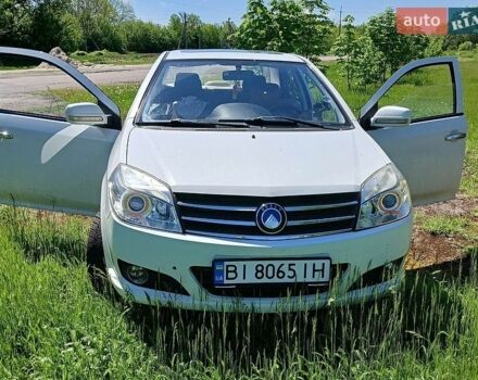 Білий Джилі МК, об'ємом двигуна 1.5 л та пробігом 37 тис. км за 3000 $, фото 1 на Automoto.ua