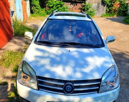 Белый Джили МК, объемом двигателя 1.5 л и пробегом 570 тыс. км за 4100 $, фото 1 на Automoto.ua