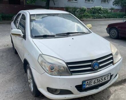 Белый Джили МК, объемом двигателя 1.5 л и пробегом 193 тыс. км за 2100 $, фото 1 на Automoto.ua