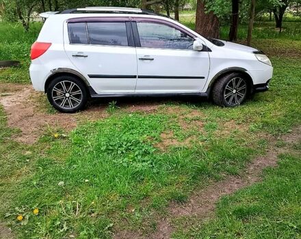 Білий Джилі МК, об'ємом двигуна 1.5 л та пробігом 115 тис. км за 3800 $, фото 1 на Automoto.ua