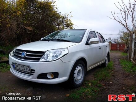 Белый Джили МК, объемом двигателя 1.5 л и пробегом 312 тыс. км за 2800 $, фото 1 на Automoto.ua