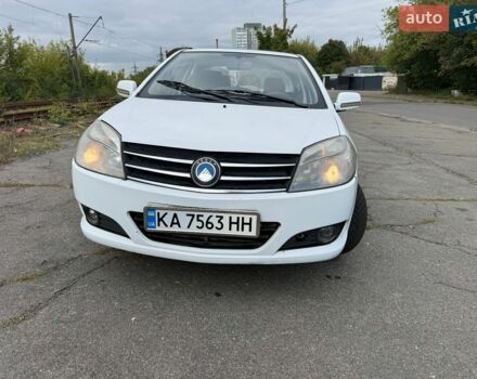 Белый Джили МК, объемом двигателя 1.59 л и пробегом 174 тыс. км за 1600 $, фото 1 на Automoto.ua