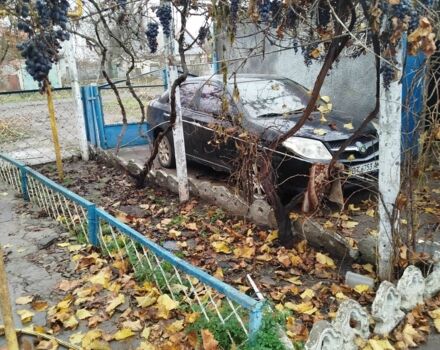 Чорний Джилі МК, об'ємом двигуна 1.6 л та пробігом 150 тис. км за 715 $, фото 7 на Automoto.ua