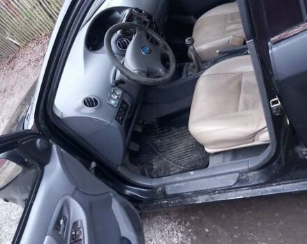 Чорний Джилі МК, об'ємом двигуна 1.59 л та пробігом 100 тис. км за 2000 $, фото 6 на Automoto.ua