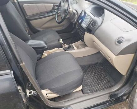 Черный Джили МК, объемом двигателя 1.59 л и пробегом 250 тыс. км за 2200 $, фото 4 на Automoto.ua